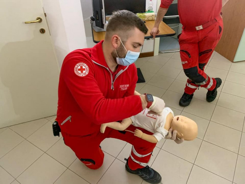 Manovre di salvavita pediatriche: una lezione informativa con la Croce Rossa